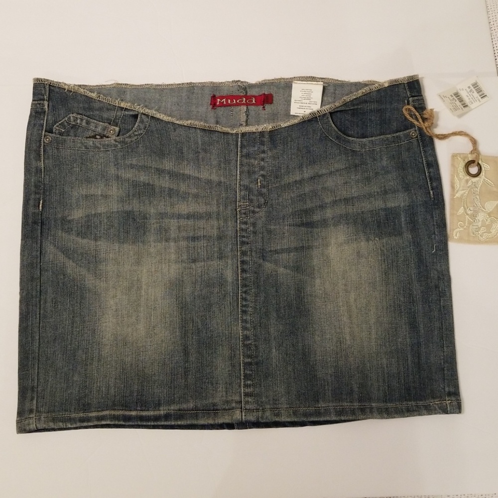 Mudd Low Rise Cut Women's Jean Skirt